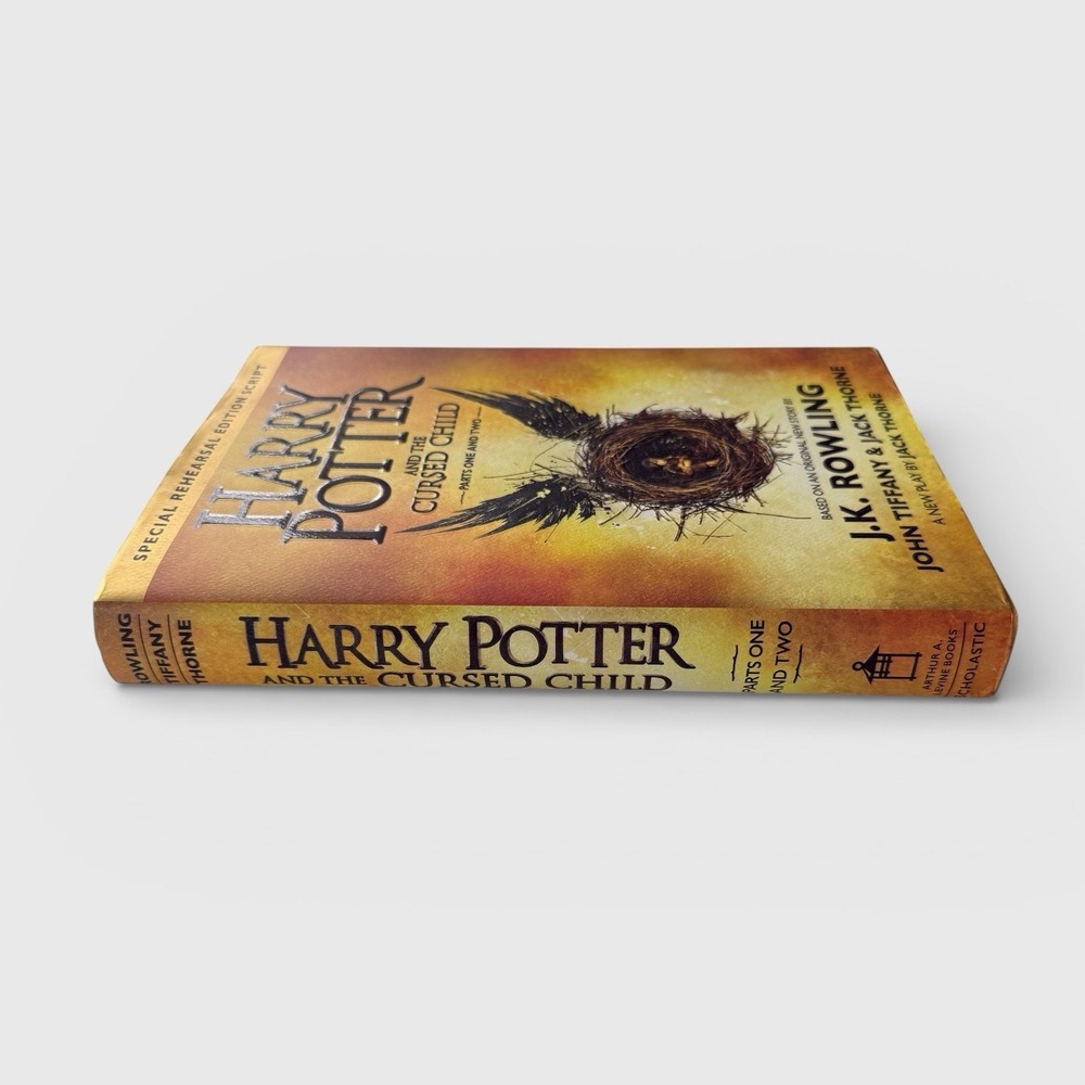 HARRY POTTER AND THE CURSED CHILD Special Rehearsal Edition FIRST PRINTING HC - Picture 7 of 7